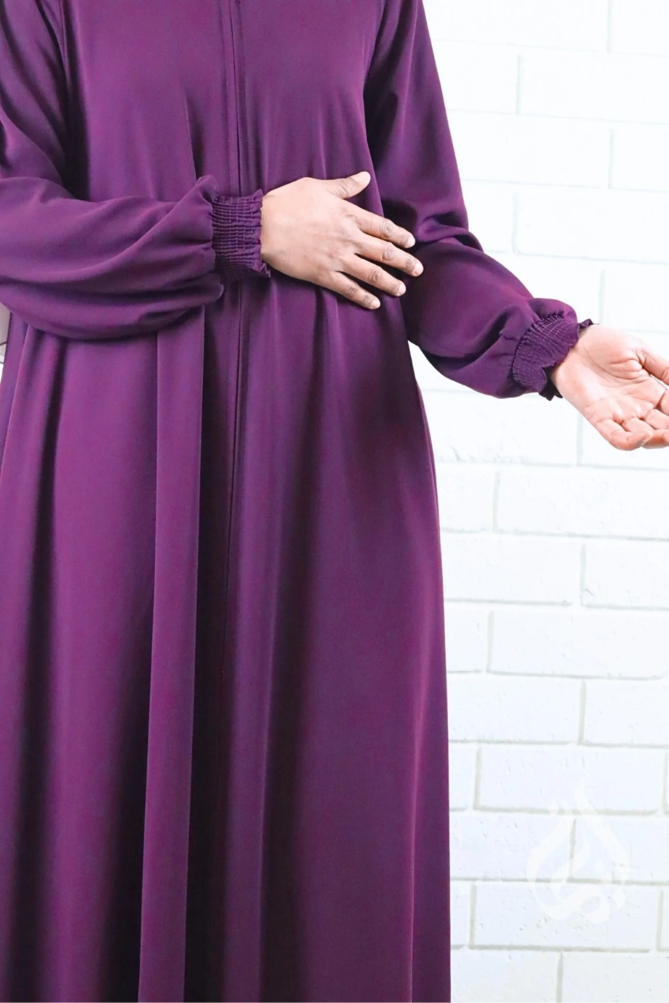 Front Zipped Abaya - Plum - Image 5