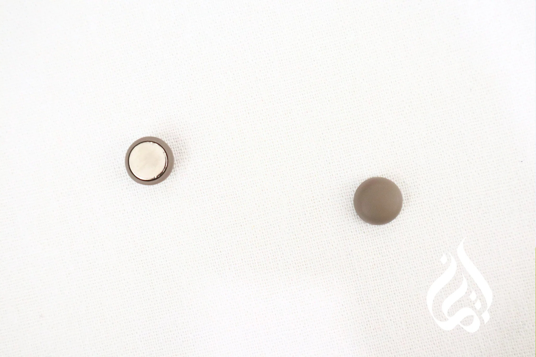Magnetic Scarf Pins - Image 12